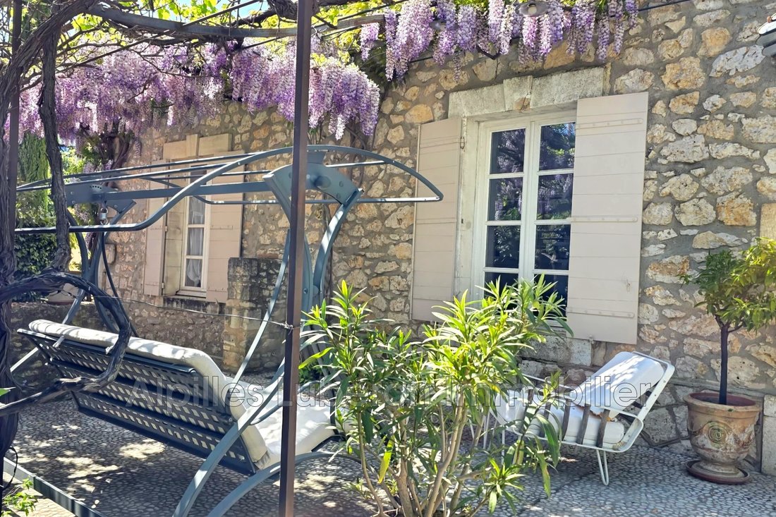 Villa in Eygalières, Provence-Alpes-Côte d'Azur, France 1 - 14384516