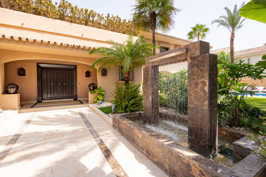 Villa in Marbella, Andalusia, Spain 4 - 17683568