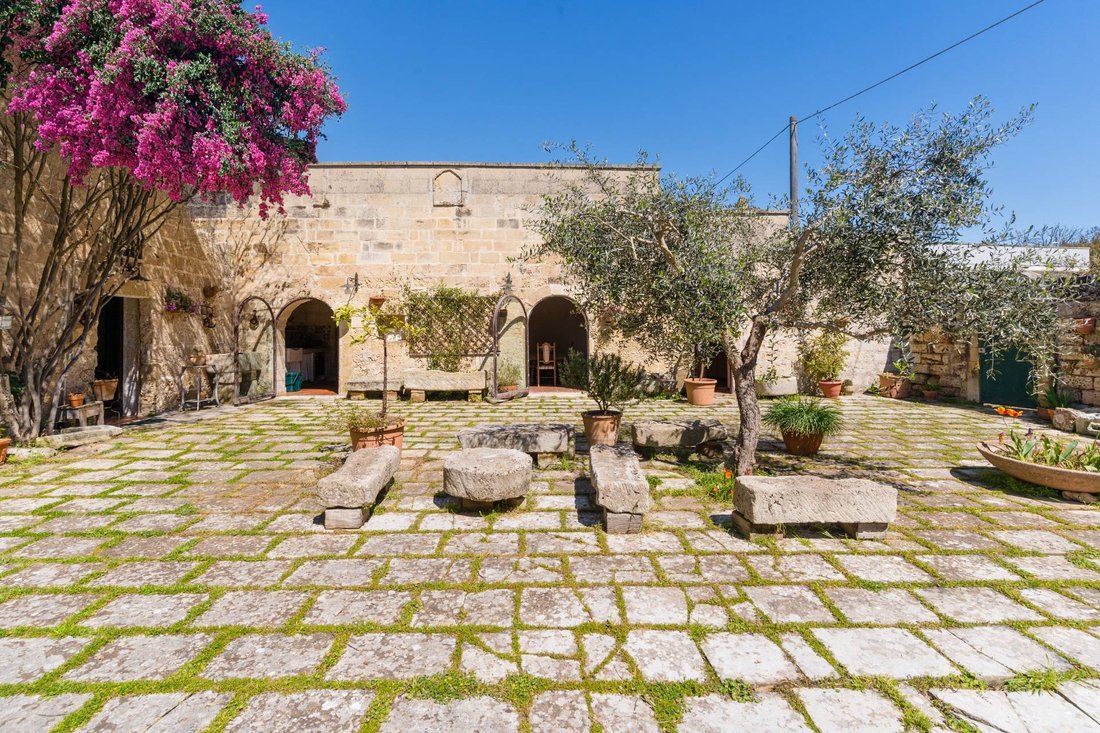 Country House in Maglie, Apulia, Italy 2 - 17688578
