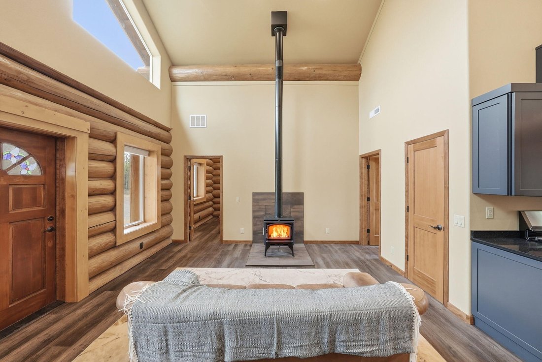 House in La Pine, Oregon, United States 4 - 17687125