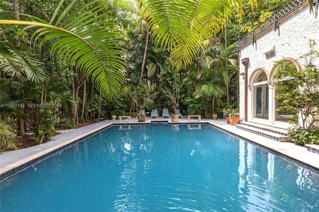 House in Miami, Florida, United States 5 - 17686793