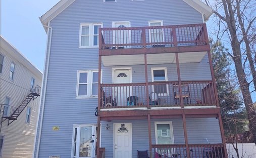 Apartment in Central Falls, Rhode Island, United States 1