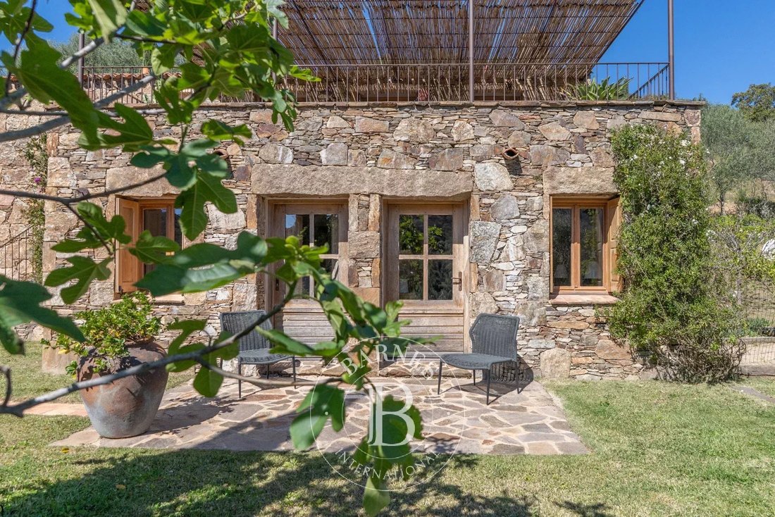 Estate in Porto-Vecchio, Corsica, France 4 - 17464762