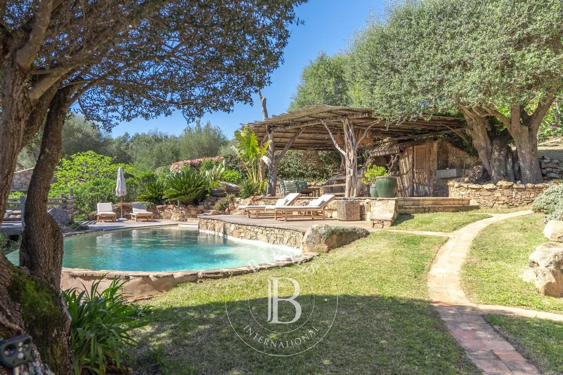 Estate in Porto-Vecchio, Corsica, France 2 - 17464762