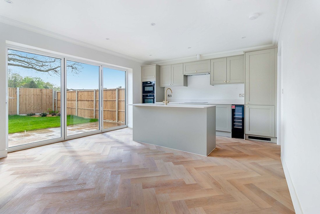 Bungalow in Uckfield, England, United Kingdom 2 - 16937897