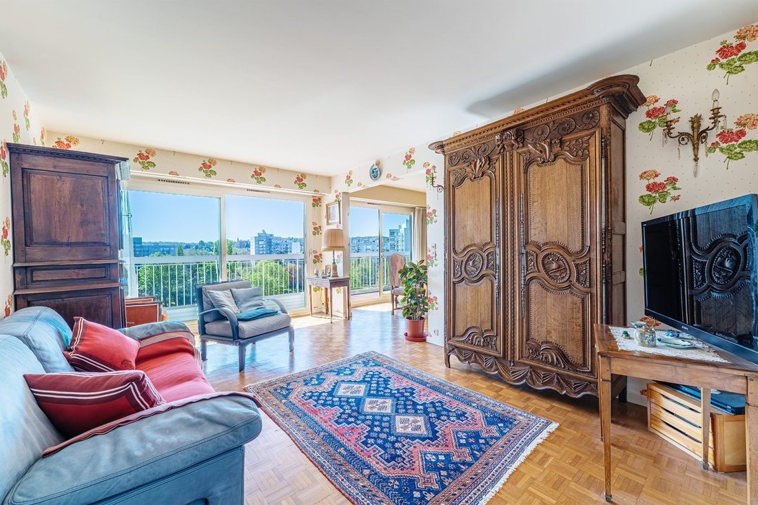 Apartment in Marly-le-Roi, Ile-de-France, France 3 - 17688875