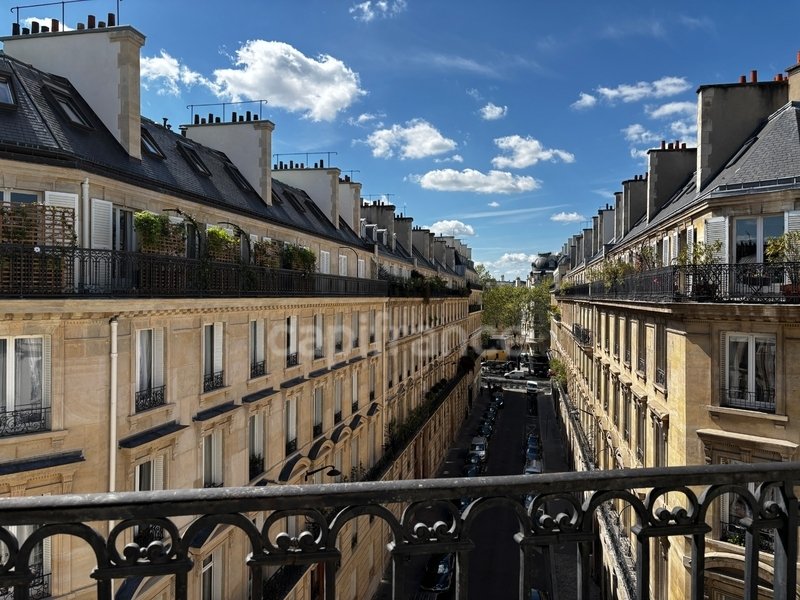 Apartment in Saint Thomas d'Aquin, Paris 7e Arrondissement, Paris 4 - 17684448