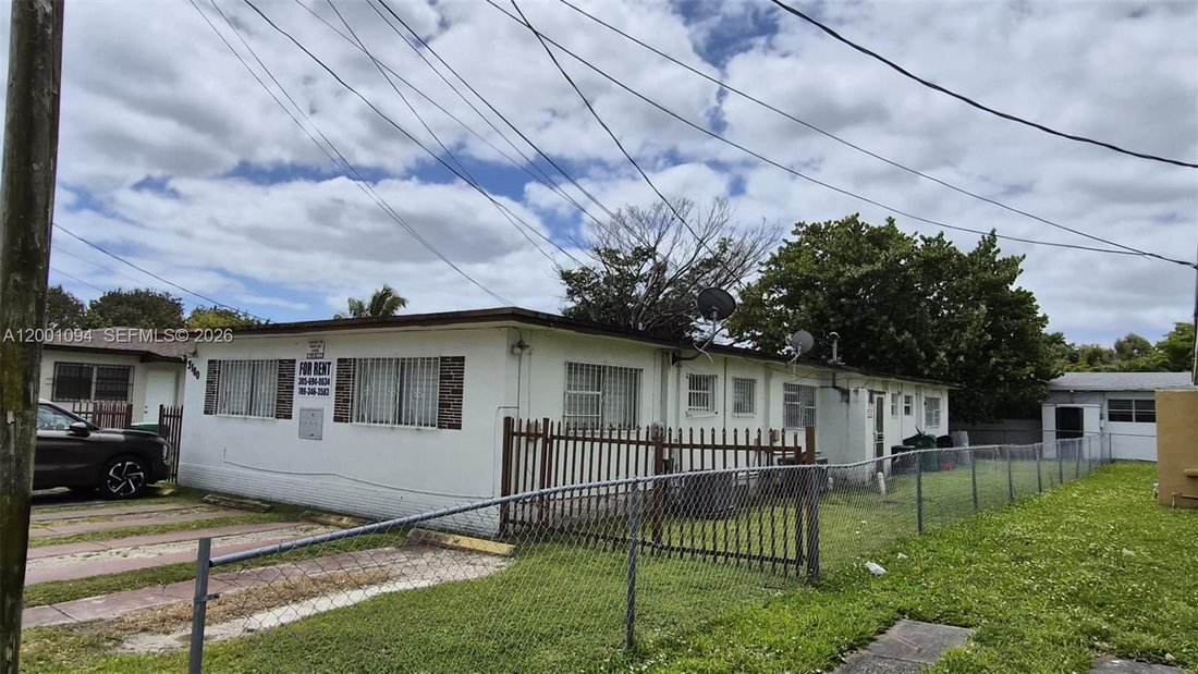 Miami, Florida, United States 4 - 17682993