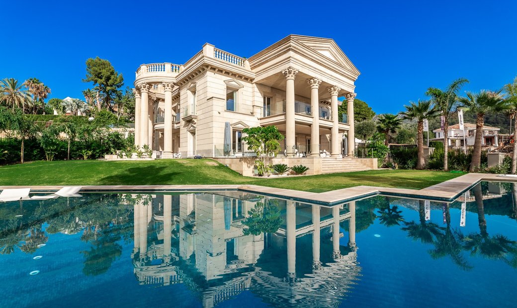 contemporary-neoclassical-mansion-with-in-sierra-blanca-marbella