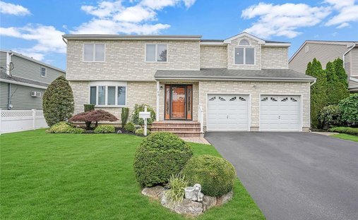 House in Massapequa Park, New York, United States 1