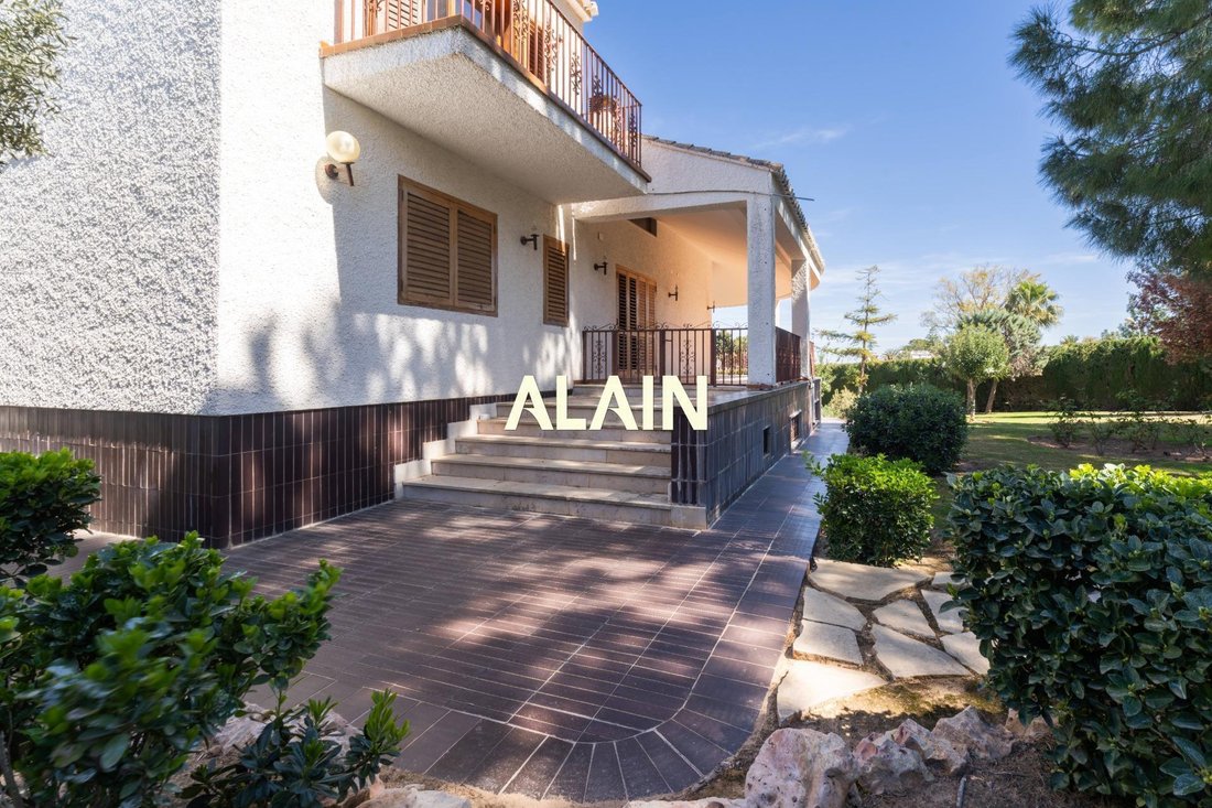 Villa in Chiva, Valencian Community, Spain 3 - 17687111