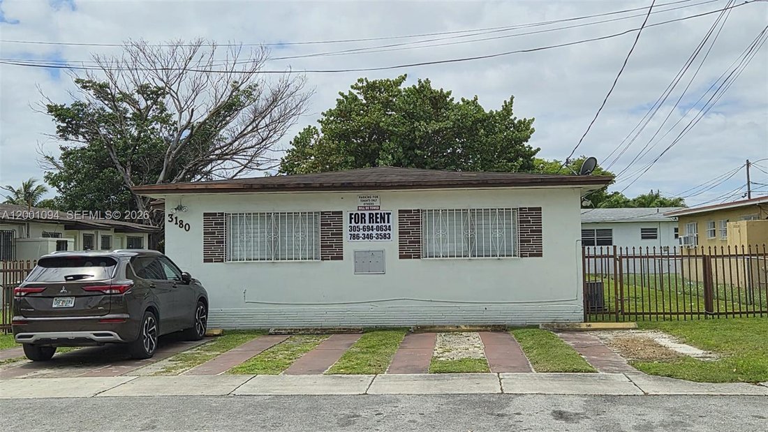 Miami, Florida, United States 3 - 17682993
