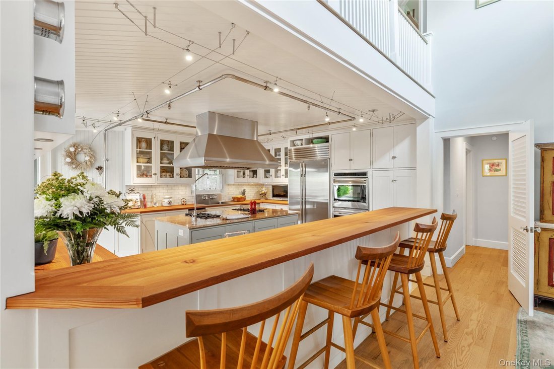 House in Bay Shore, New York, United States 3 - 17684991