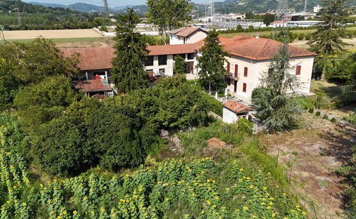 Haus in Bistagno, Piemont, Italien 1
