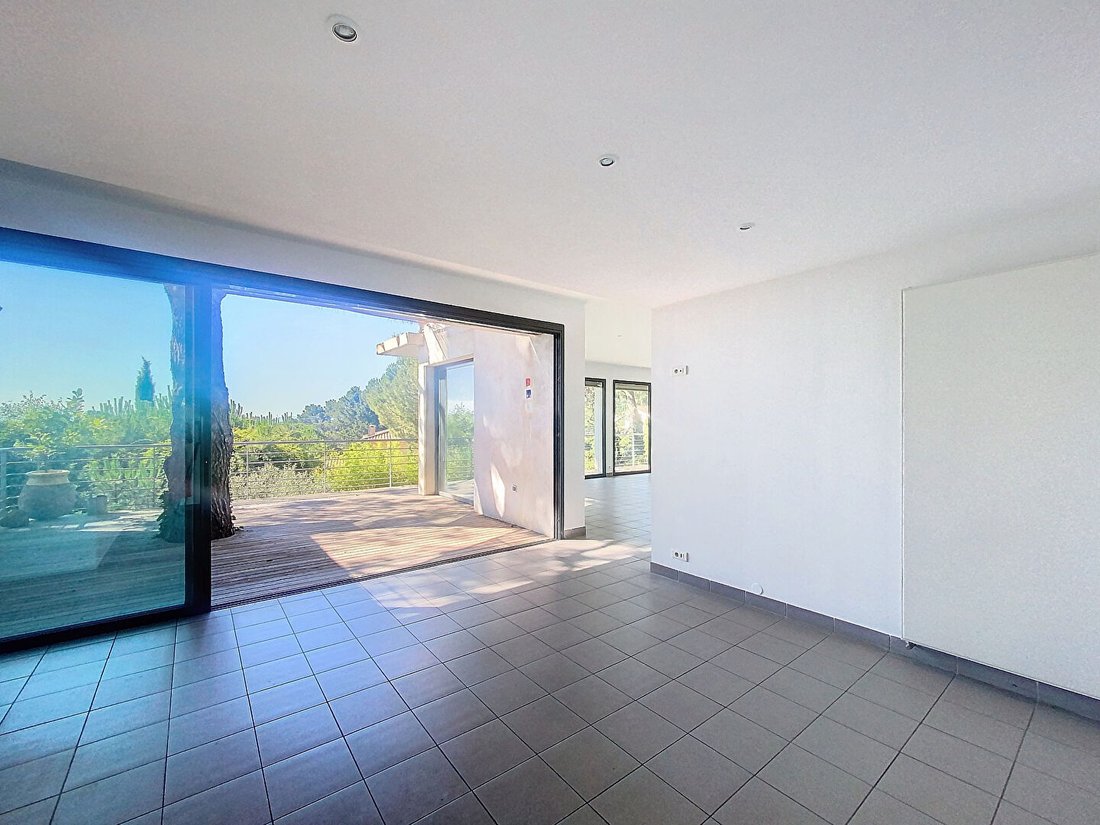 Villa in Montagne des Chèvres, Villeneuve-lès-Avignon, France 5 - 17687861