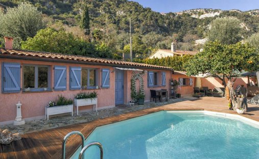 Haus in La Turbie, Provence-Alpes-Côte d'Azur, Frankreich 1