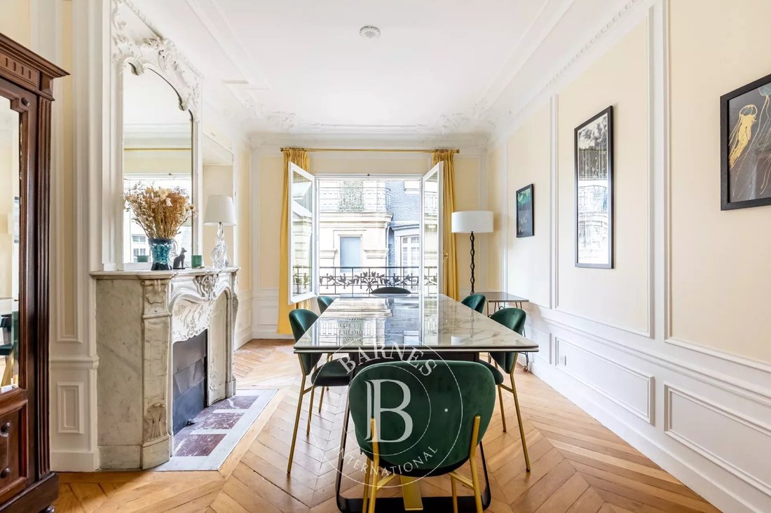 Apartment in Courcelles-Wagram, Paris 17e Arrondissement, Paris 5 - 17684277