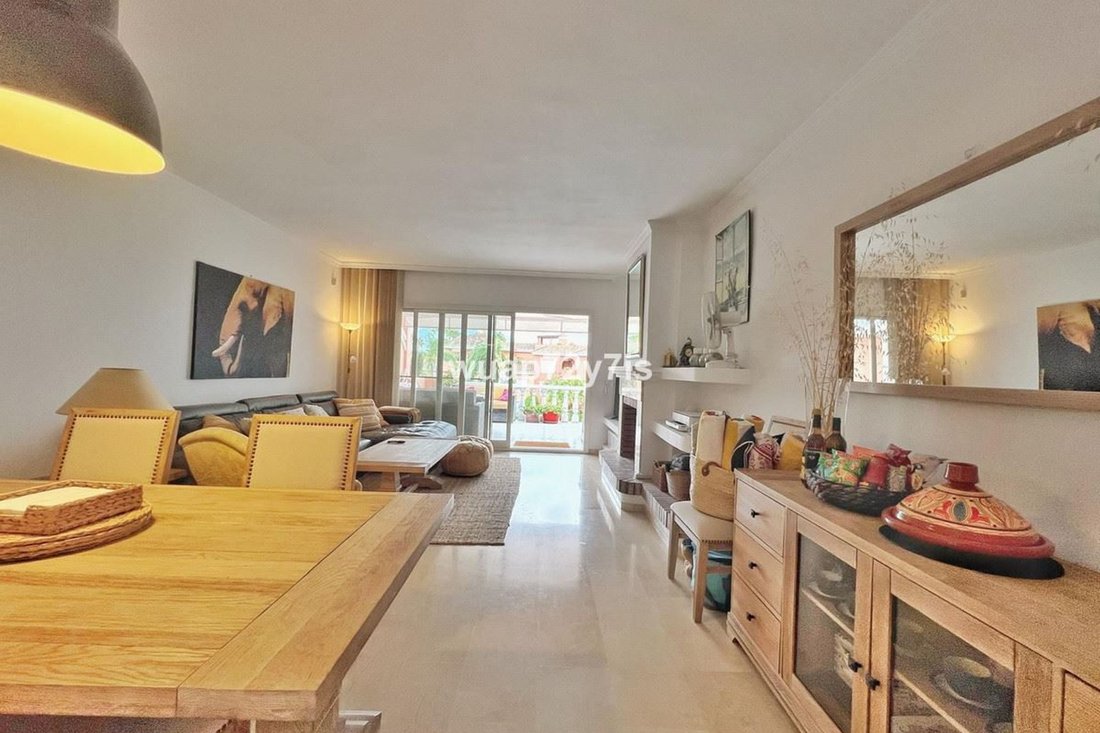 Apartment in Cancelada, Estepona, Andalusia 5 - 17684571