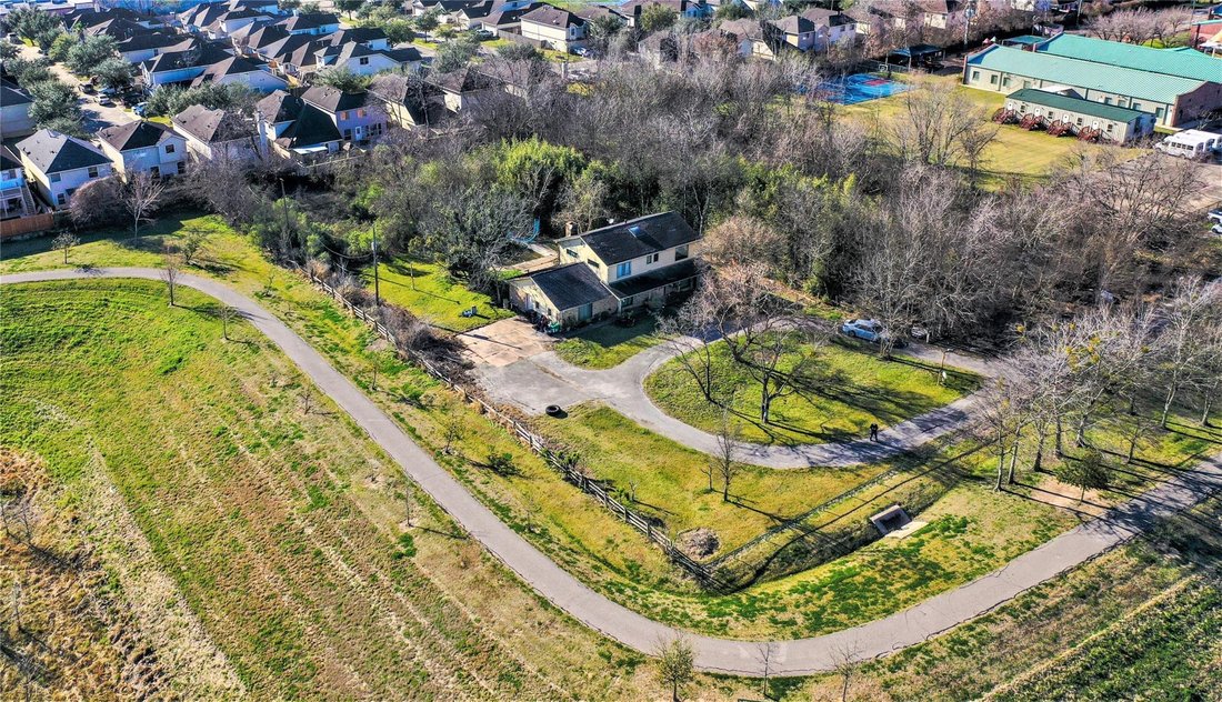 House in Houston, Texas, United States 3 - 17686761
