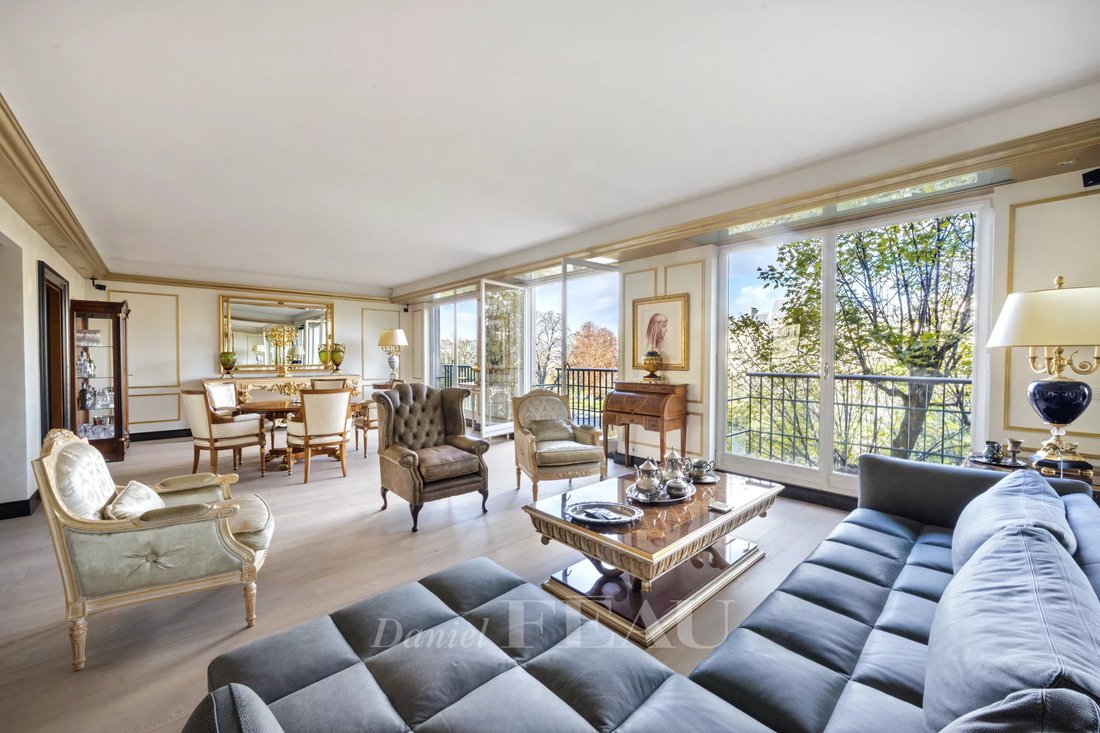 Apartment in Porte Dauphine, Paris 16e Arrondissement, Paris 2 - 17684389