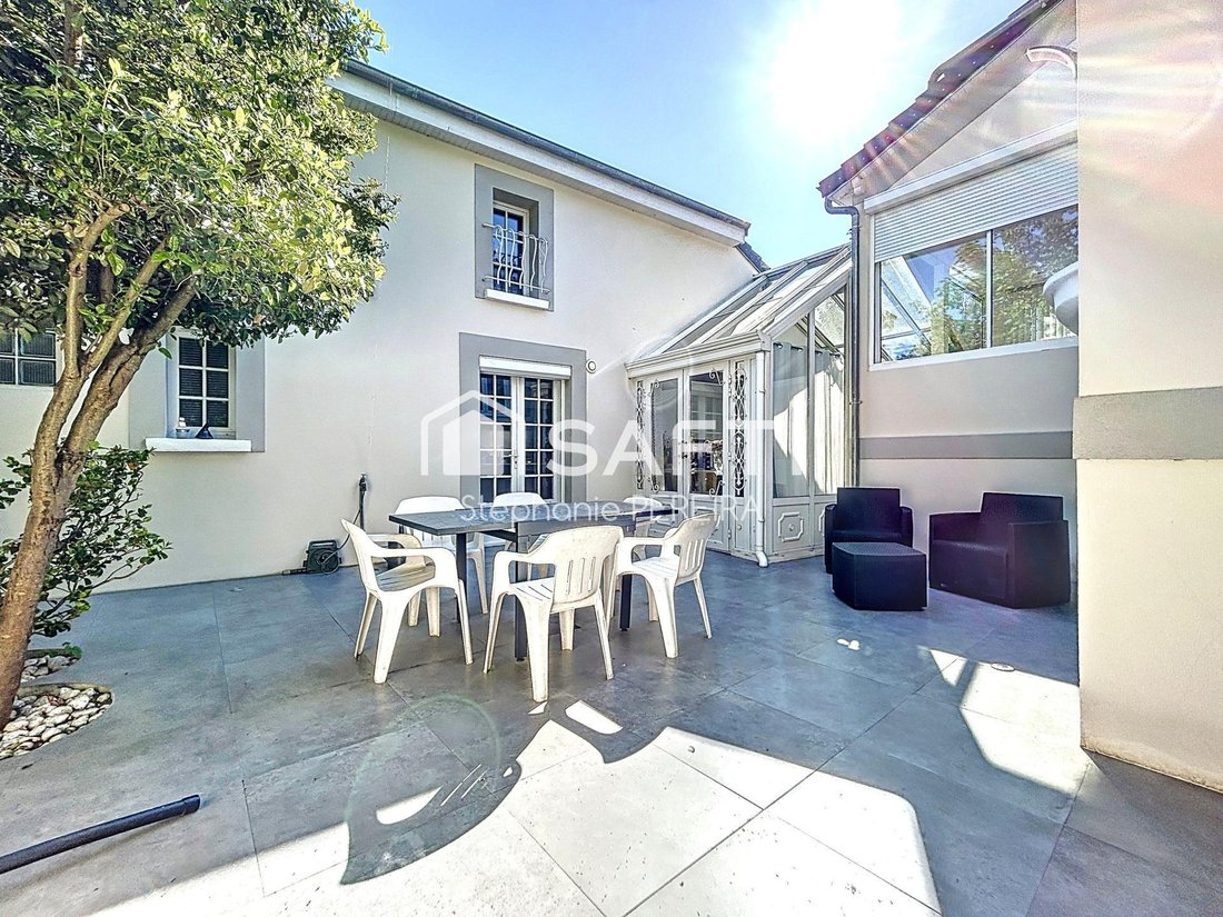 Maison à Descartes, Champs-sur-Marne, France 2 - 17685246