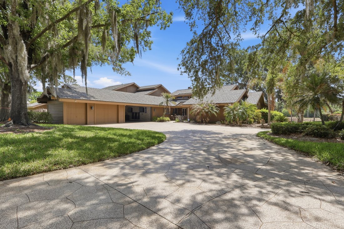 House in Zephyrhills, Florida, United States 1 - 17684961