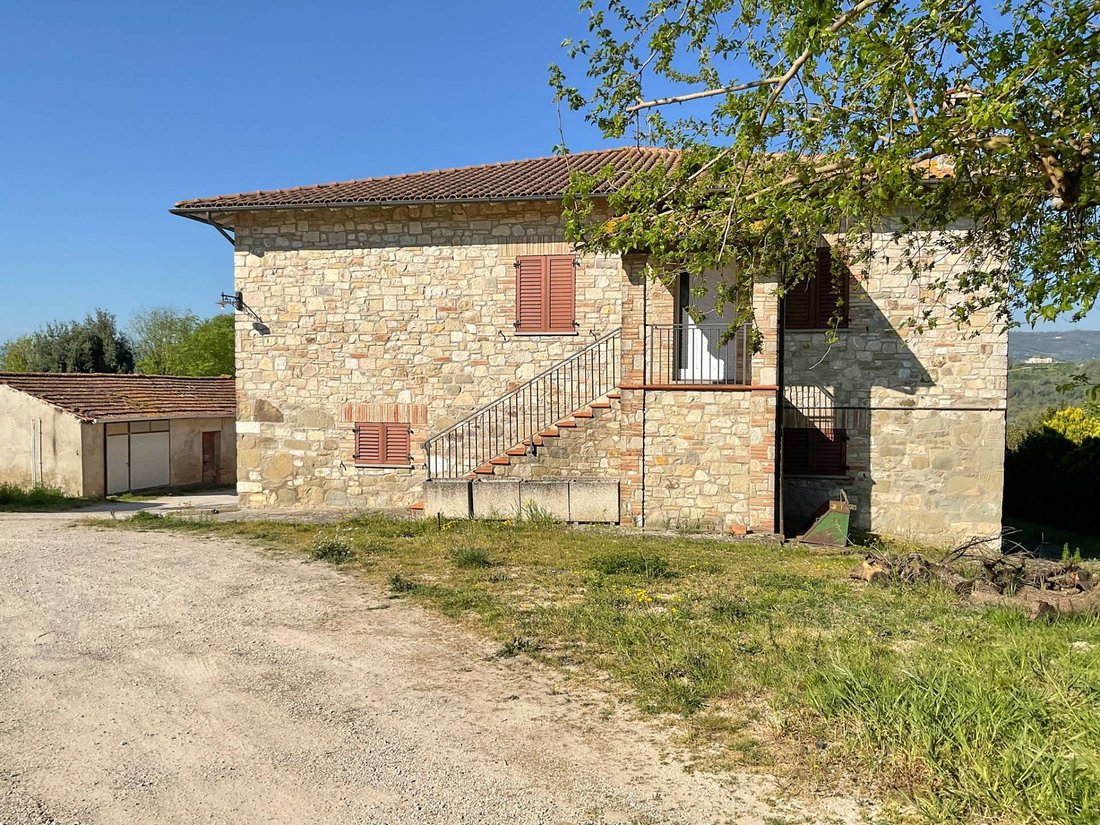 Country House in Todi, Umbria, Italy 2 - 17688565
