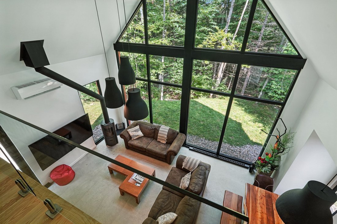 House in Lac-Supérieur, Quebec, Canada 2 - 17070918