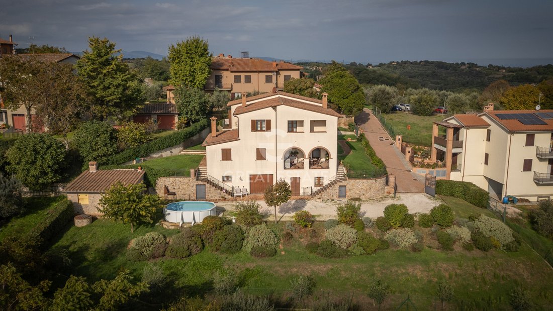 Villa in Città della Pieve, Umbria, Italy 1 - 17685805