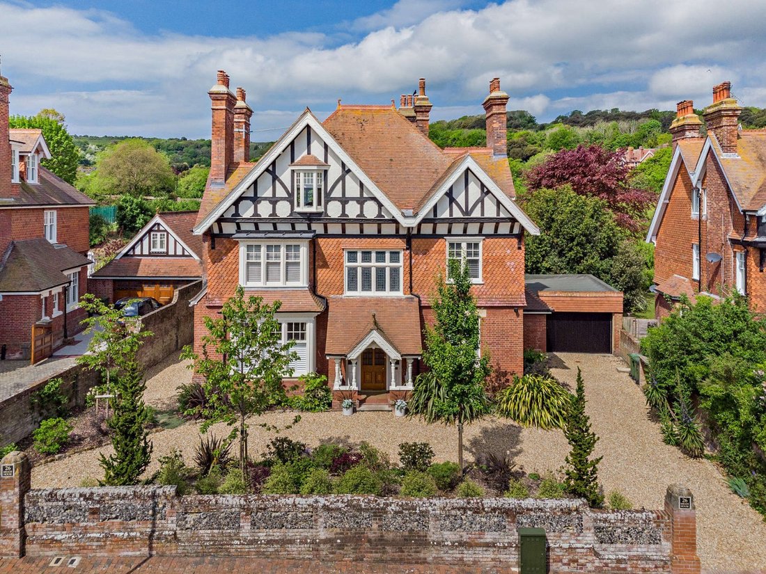 House in Meads, Eastbourne, England 1 - 17683024