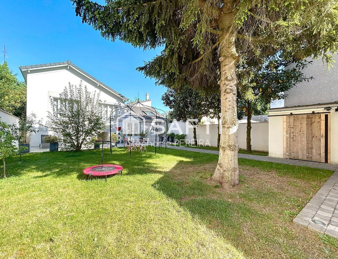 Maison à Descartes, Champs-sur-Marne, France 3 - 17685246