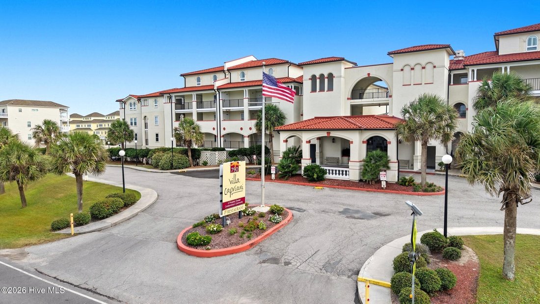 Condo in North Topsail Beach, North Carolina, United States 1 - 17684296