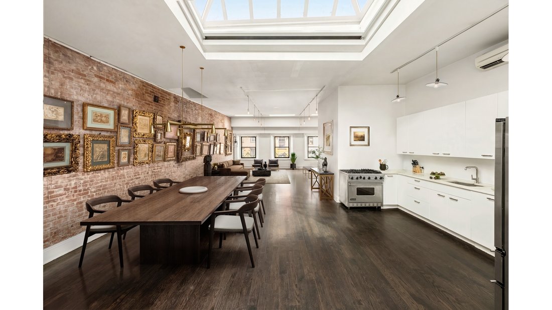 Co Op in New York, New York, United States 1 - 17684134