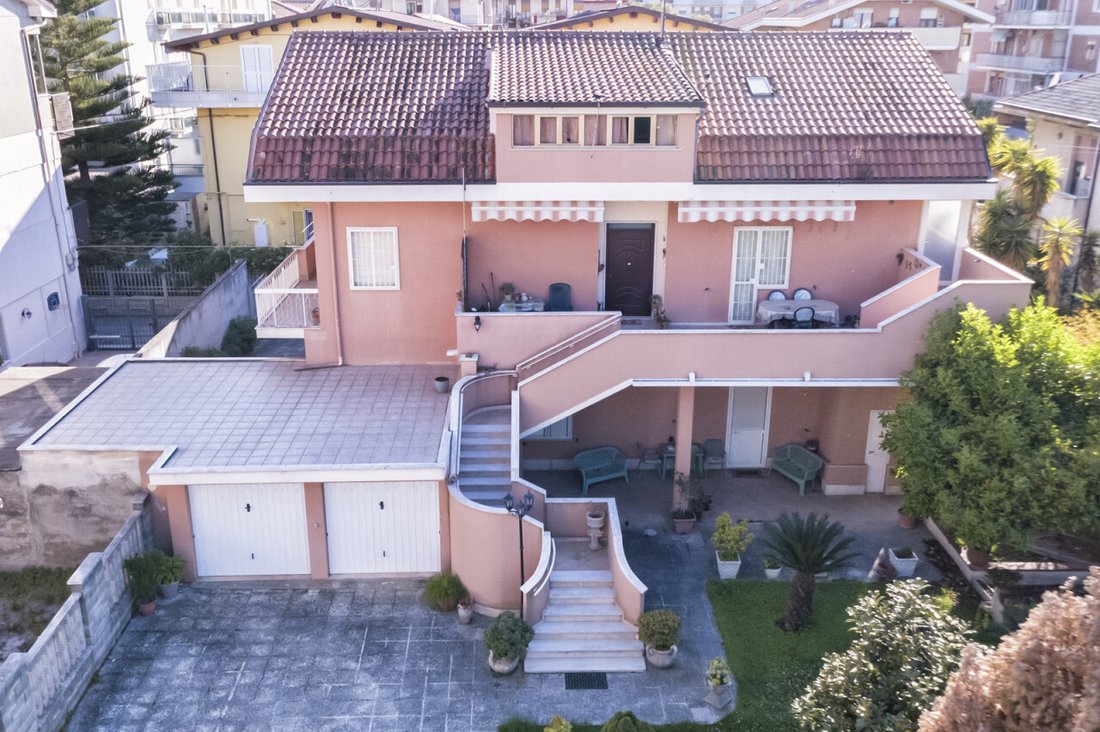 House in Portanuova, Pescara, Abruzzo 1 - 17688197
