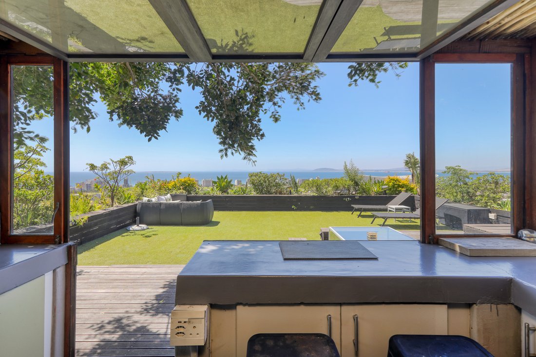 Country House in Bakoven, Cape Town, South Africa 3 - 17685034