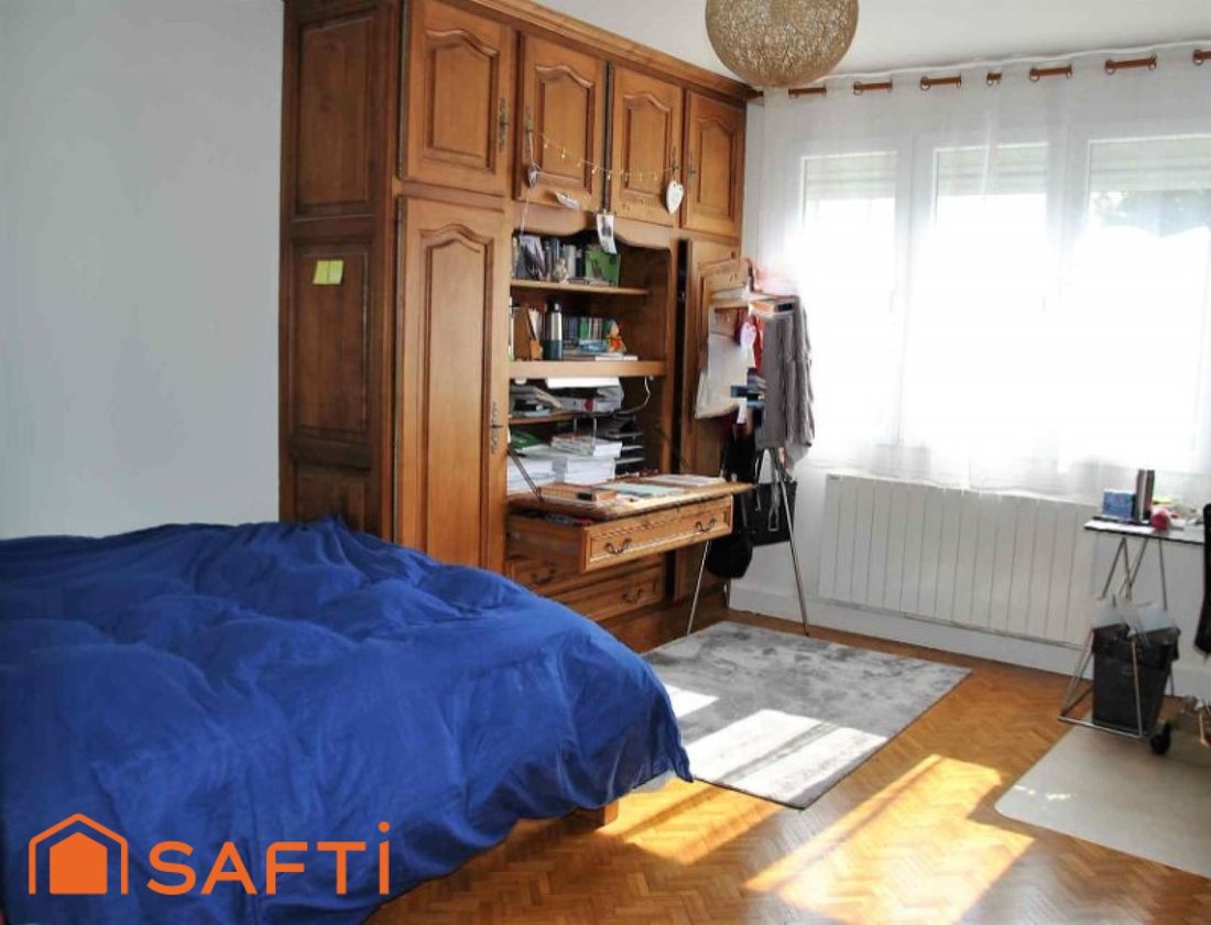 House in La Faiencerie-Le Clos Saint Cyr, Bourg-la-Reine, France 5 - 17685352