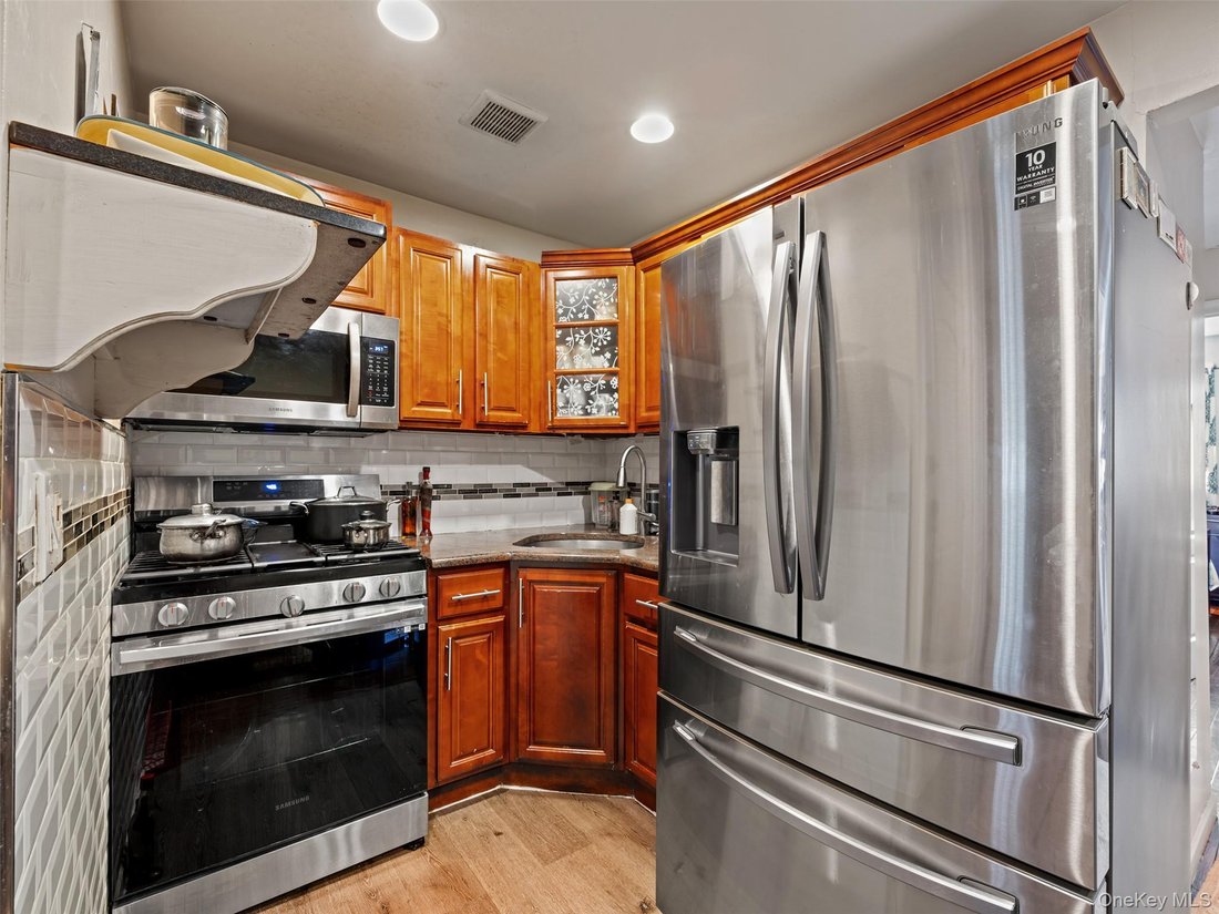 Land in New York, New York, United States 2 - 17686265