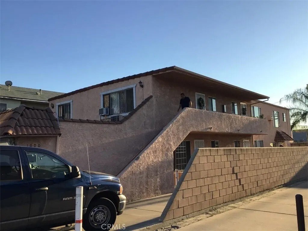 San Fernando, California, United States 1 - 16526129