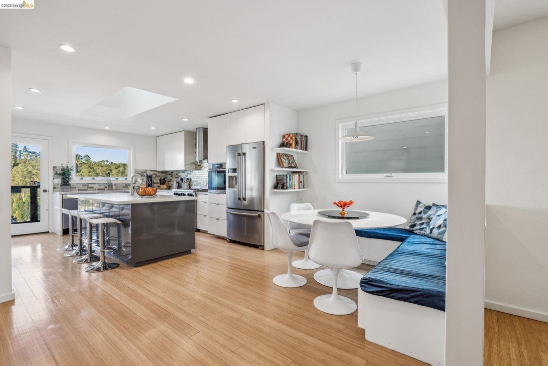 House in Oakland, California, United States 3 - 16201359