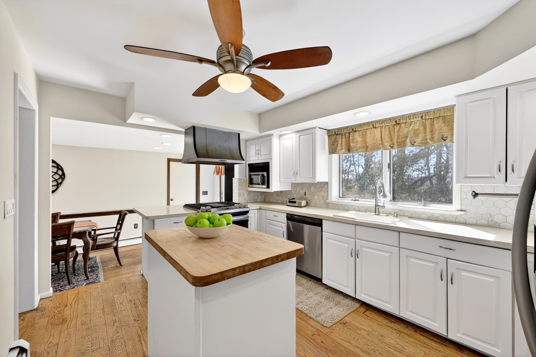 House in Elmsford, New York, United States 3 - 17687896