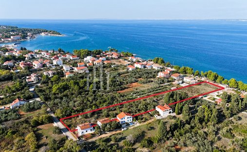 Land in Ugljan, Zadar, Kroatien 1