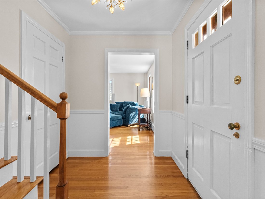 House in Shrewsbury, Massachusetts, United States 3 - 17684713