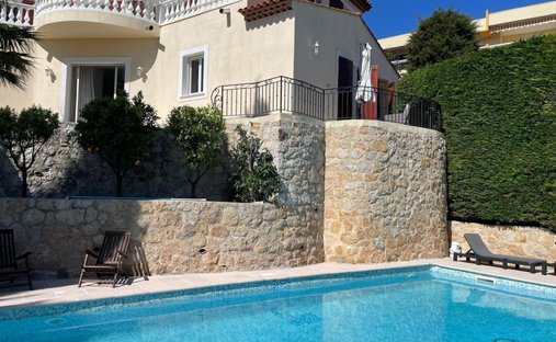 Maison à Route de Grasse, Villeneuve-Loubet, France 1