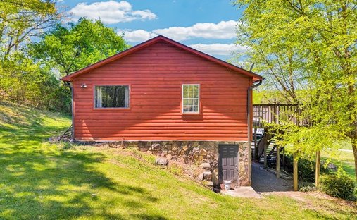 House in Louisville, Tennessee, United States 1