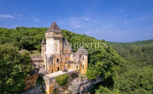 Castello a Sarlat-la-Canéda, Nuova Aquitania, Francia 1