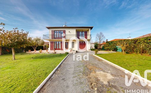 House in Frouzins, Occitania, France 1