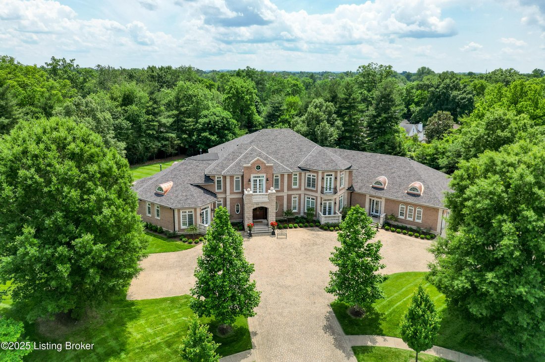 House in Watterson Park, Kentucky, United States 1 - 17688082