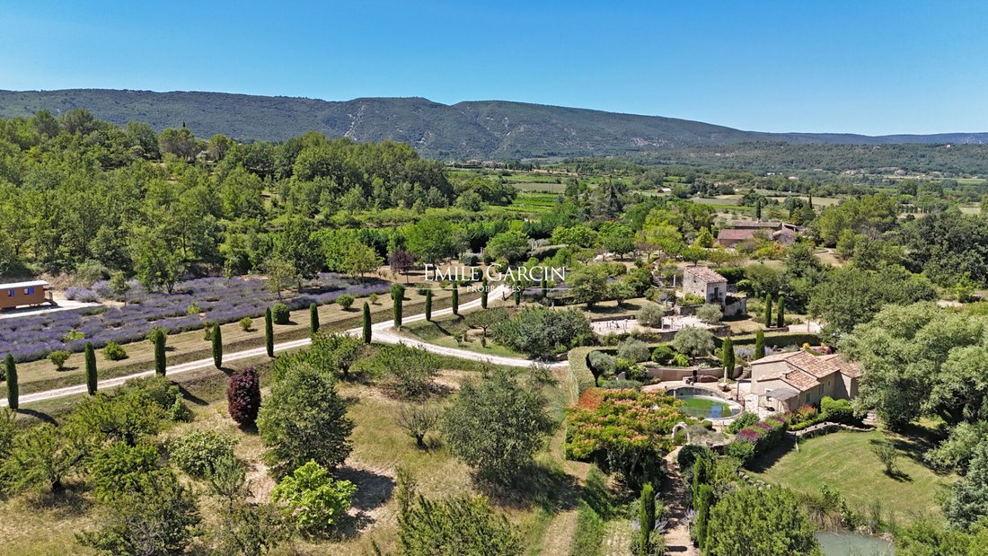 Villa in Bonnieux, Provence-Alpes-Côte d'Azur, Frankreich 1 - 17687826