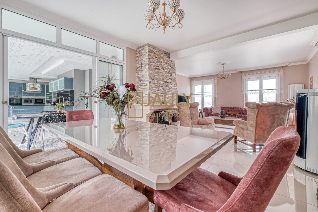 House in Cregy-les-Meaux, Ile-de-France, France 2 - 17688921