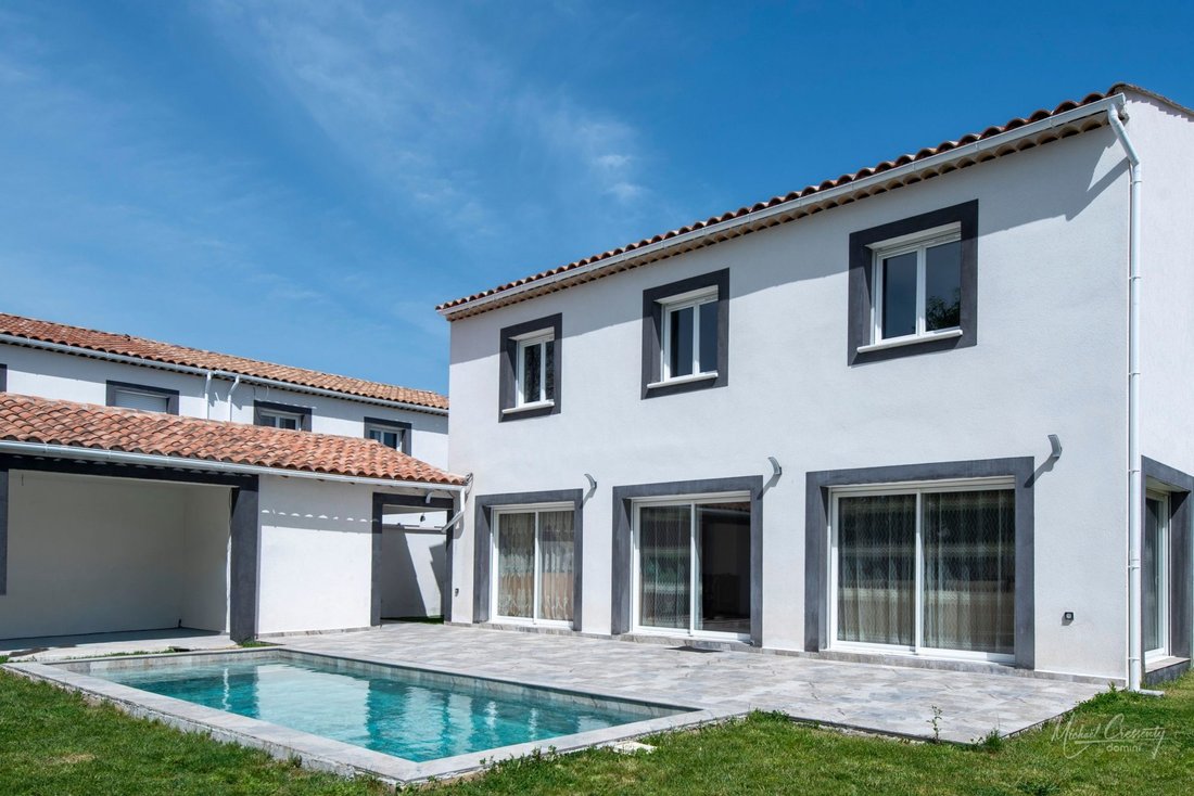 Villa in ZI Le Tubé-La Bayanne, Istres, France 2 - 17689075